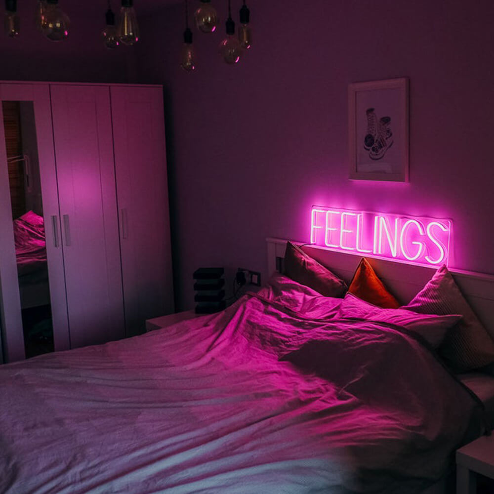 FEELINGS - LED Neon Sign (5.5”x 15.7”)(USB)