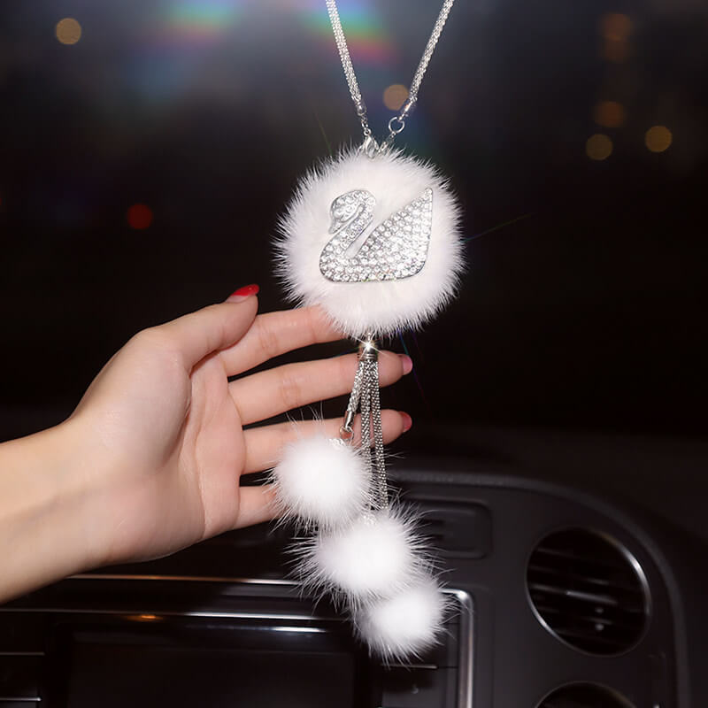 Glamour Car Pendant with White Faux Fur